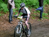 Simon Weber beim XCO Rennen in Haltern 2011 | Klick zum vergrößern